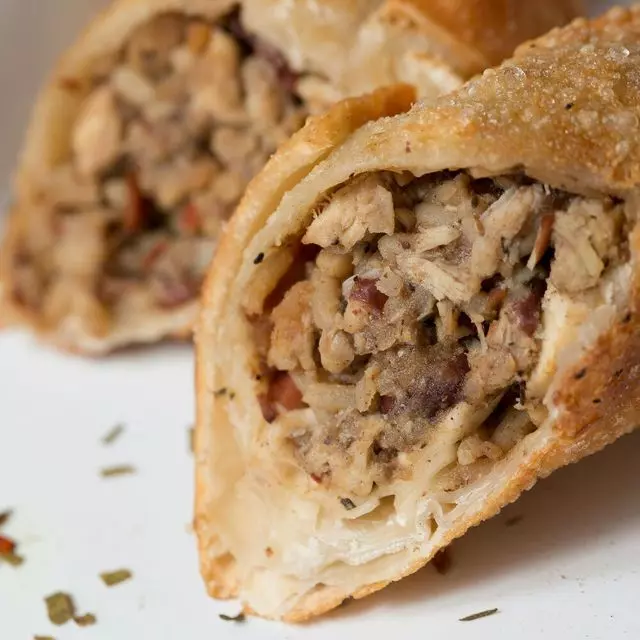 Rock N&apos; Rolls Egg Rolls
