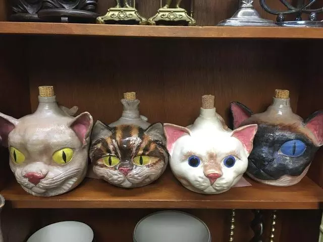 Antique Gallery