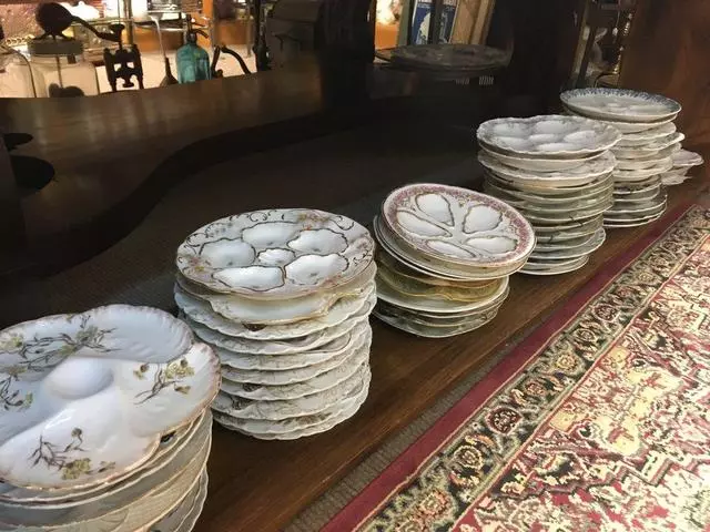 Antique Gallery