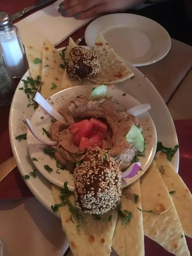 Aya’s Cafe