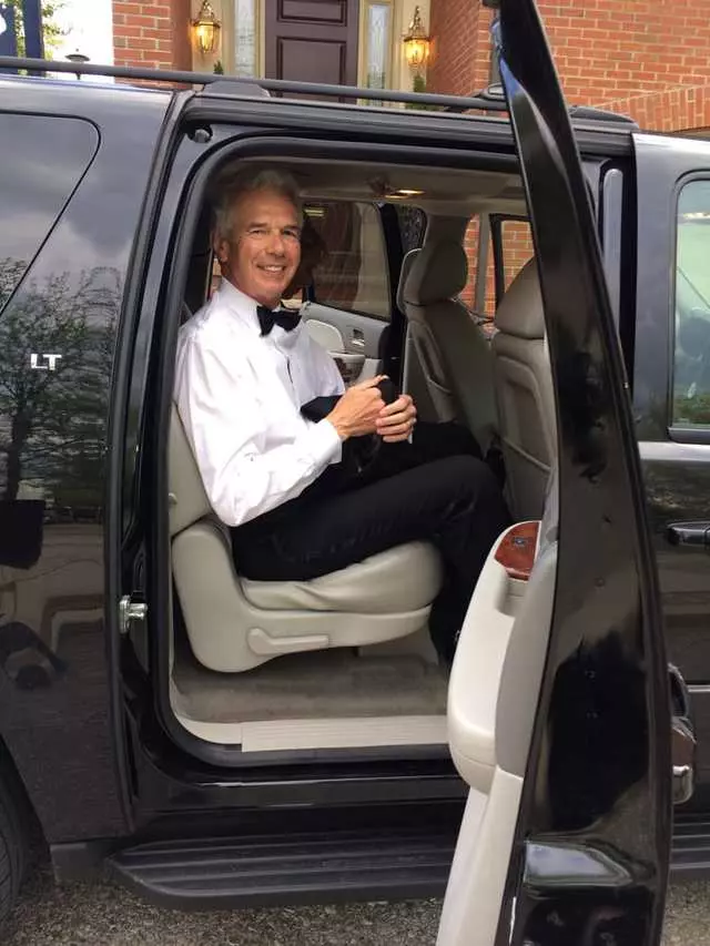 1 Luxury Limousine
