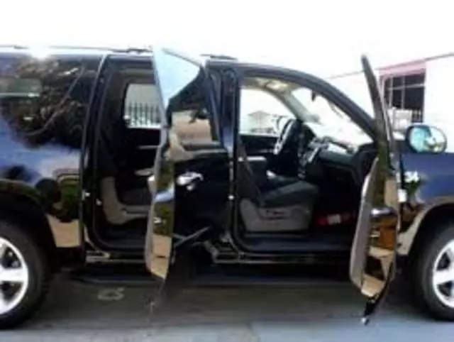 1 Luxury Limousine