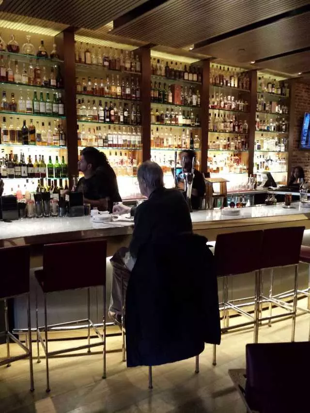 Ashton Cigar Bar