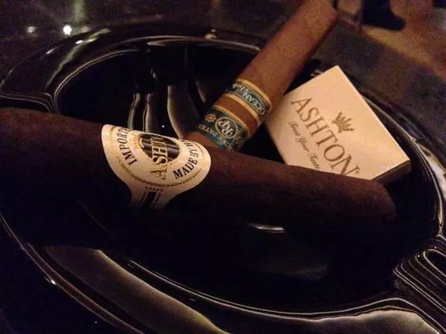 Ashton Cigar Bar