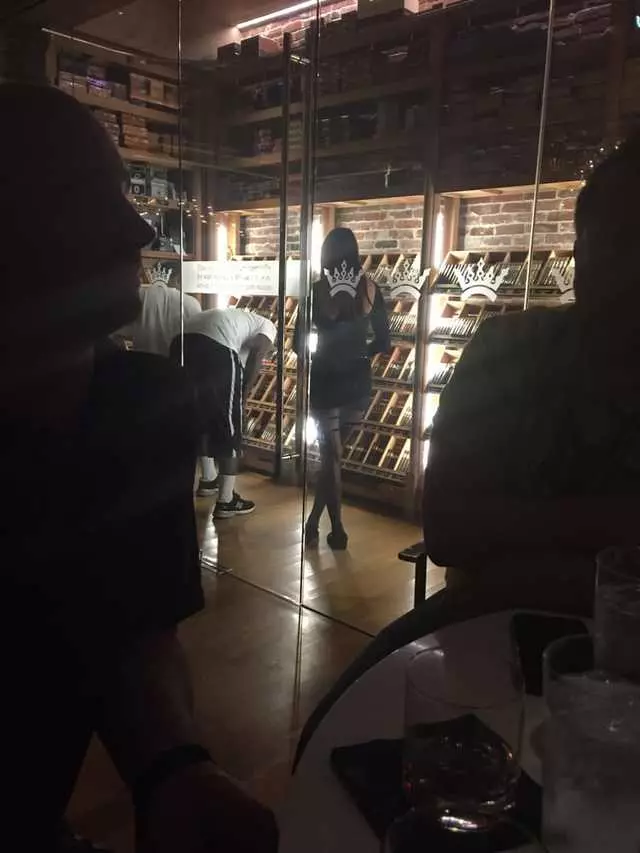 Ashton Cigar Bar