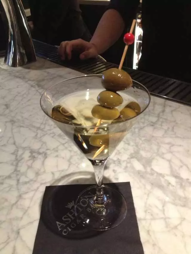 Ashton Cigar Bar