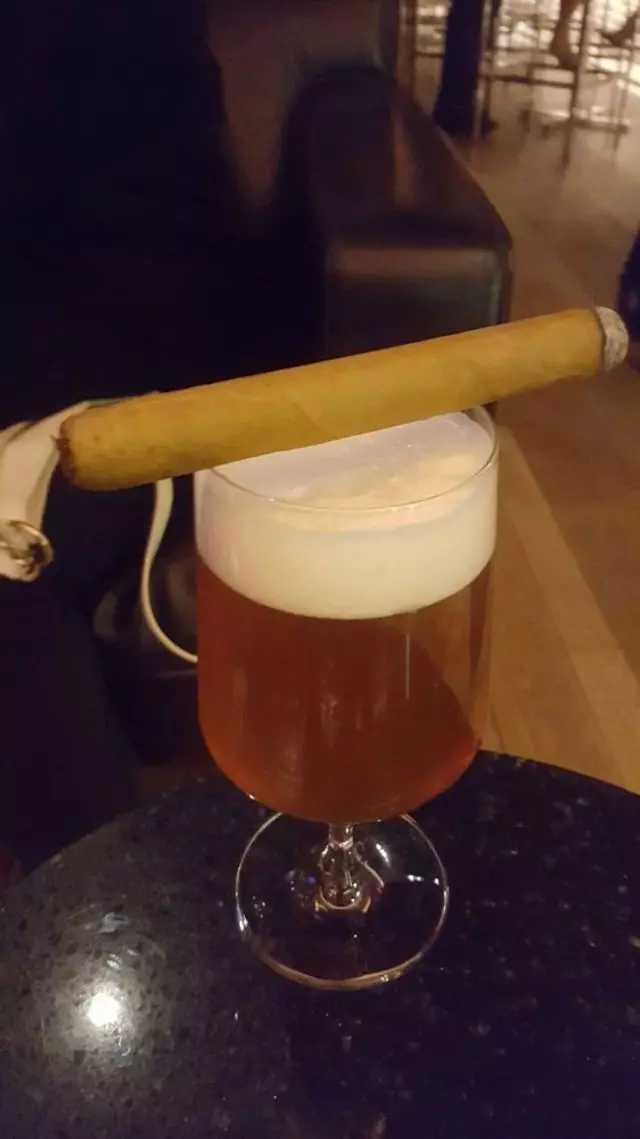 Ashton Cigar Bar