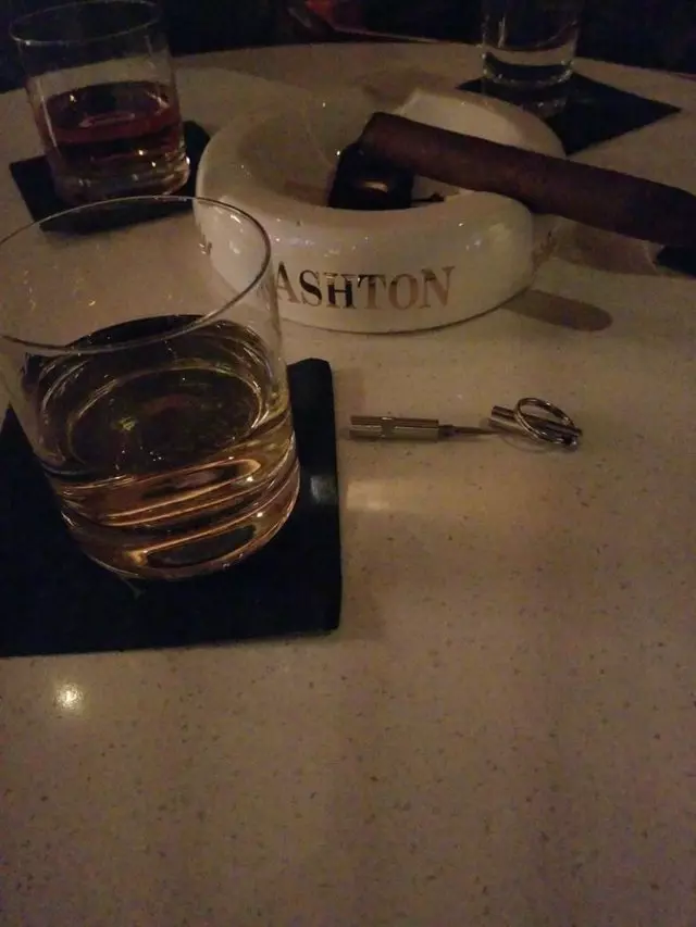 Ashton Cigar Bar