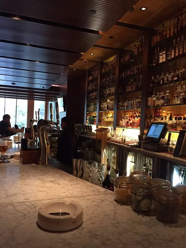 Ashton Cigar Bar