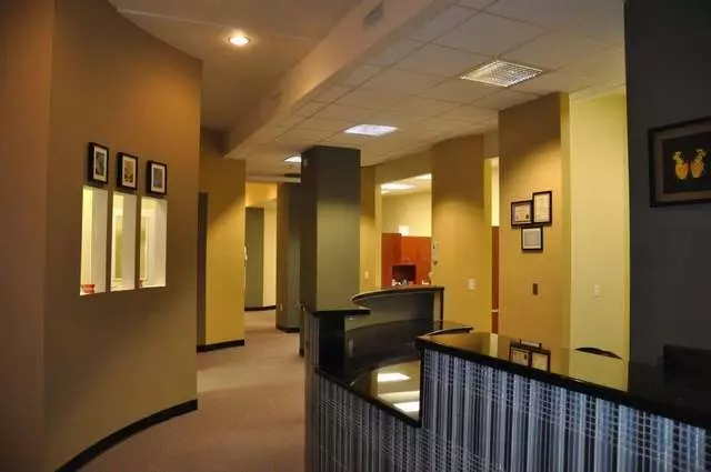 Avenue Of The Arts Dental