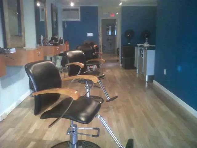 Aqua Salon
