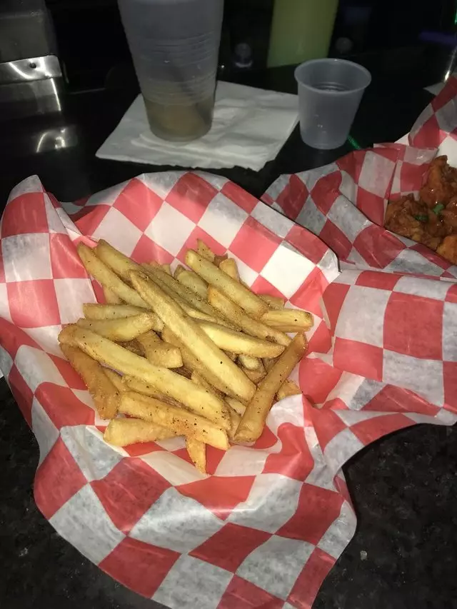 5th Street Lounge