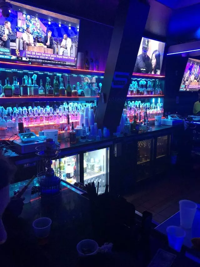 5th Street Lounge