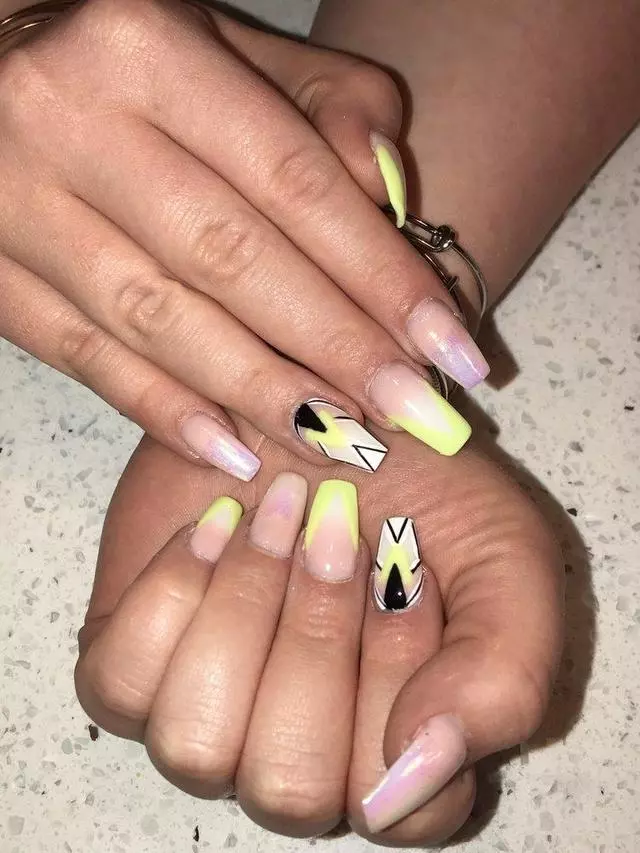 Adore Me Salon