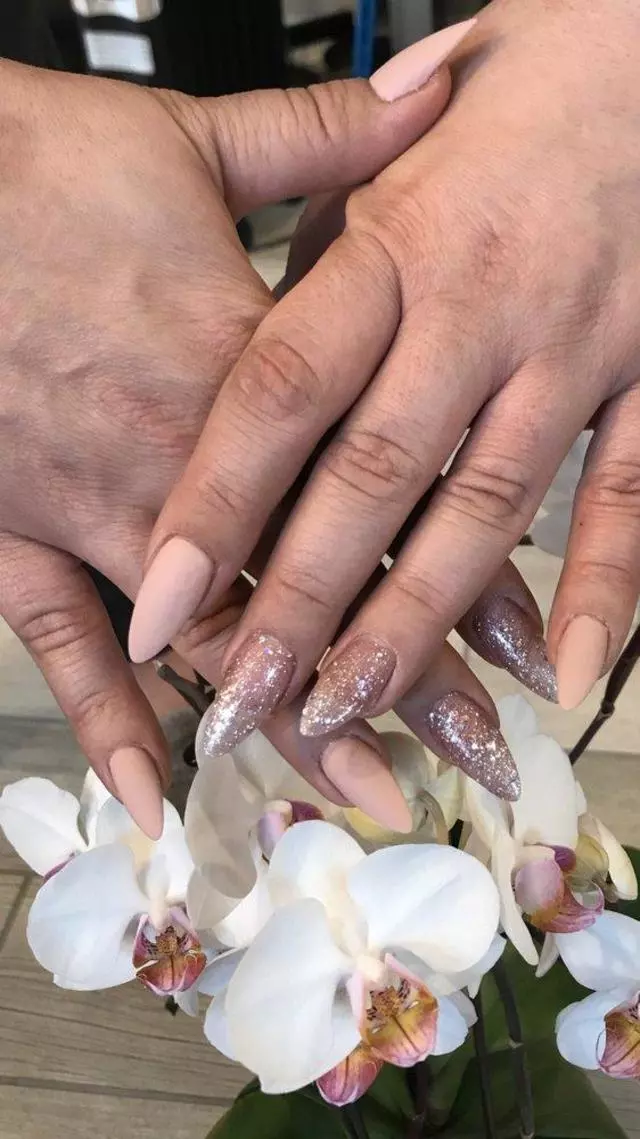 Adore Me Salon