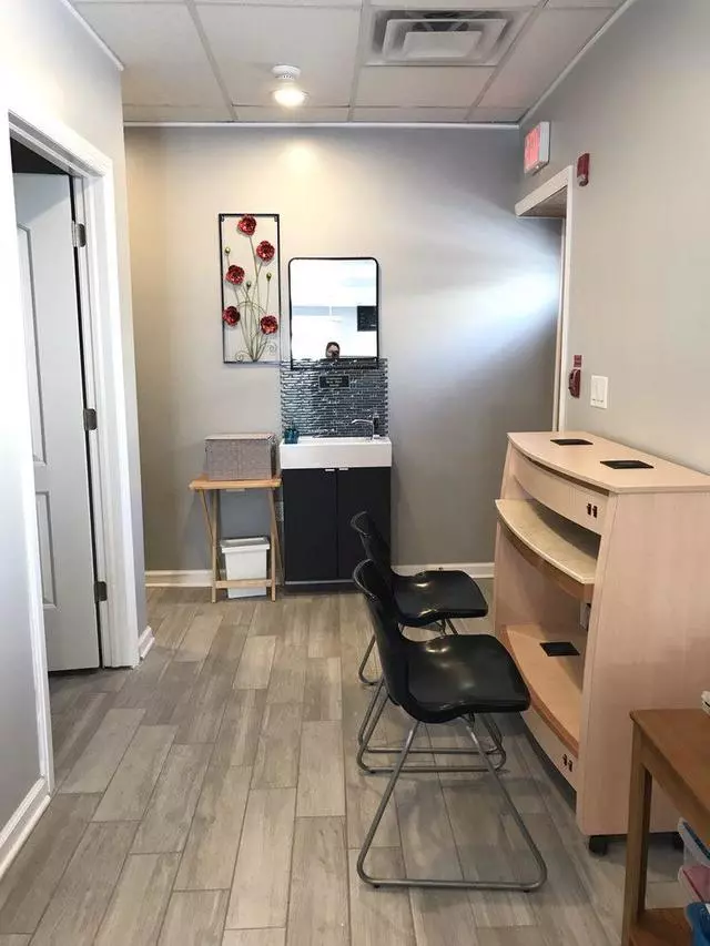 Adore Me Salon