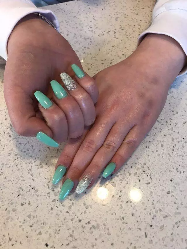 Adore Me Salon