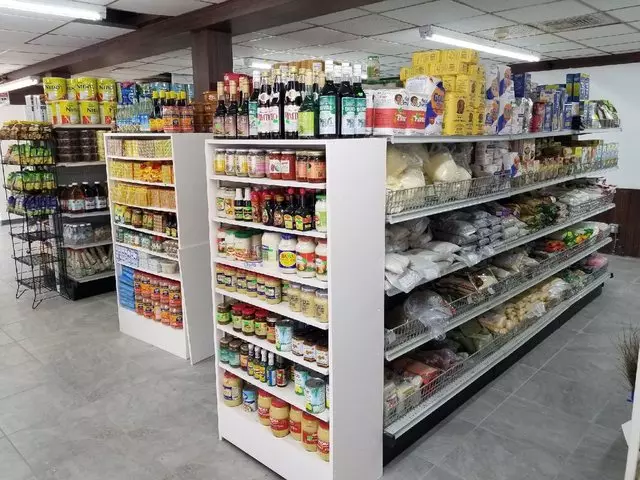 Adja binta african wholesale food market