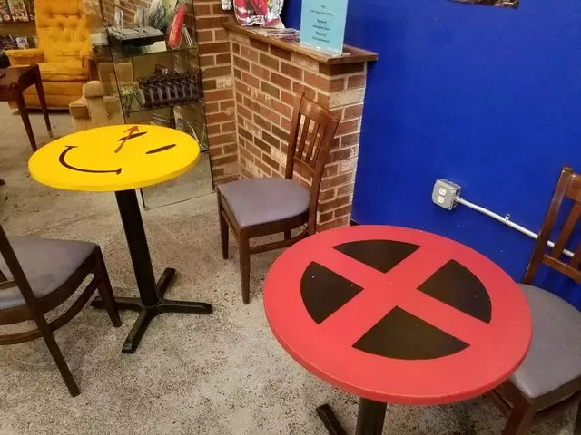 Amalgam Comics & Coffeehouse
