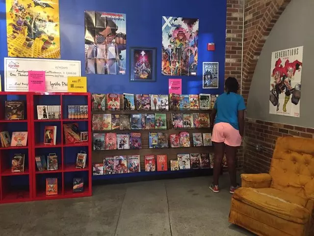 Amalgam Comics & Coffeehouse