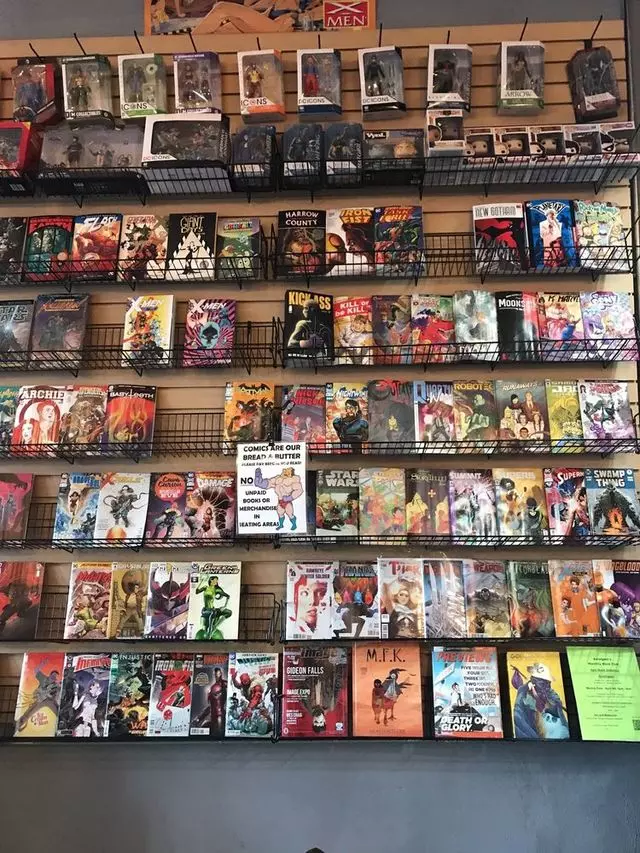 Amalgam Comics & Coffeehouse