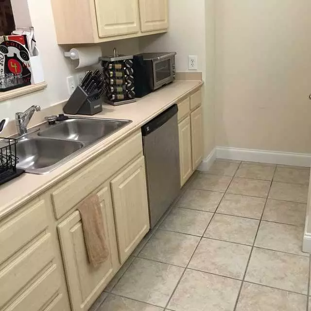 A II Z Cleaning Services