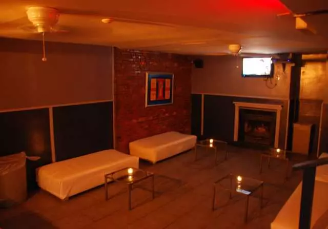 Azure Ultra Lounge