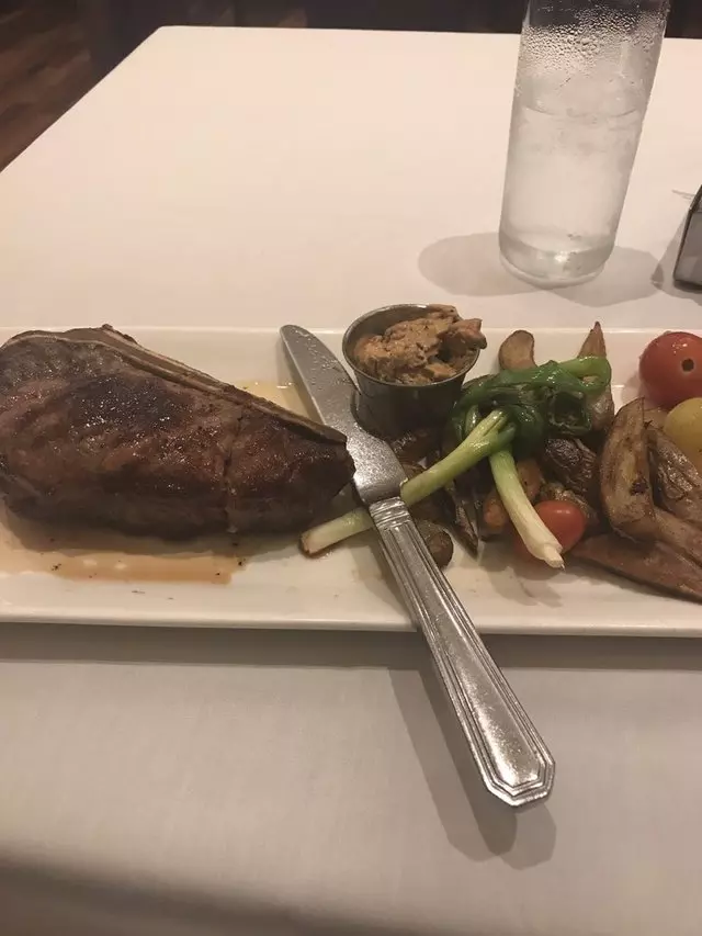 13 restaurant