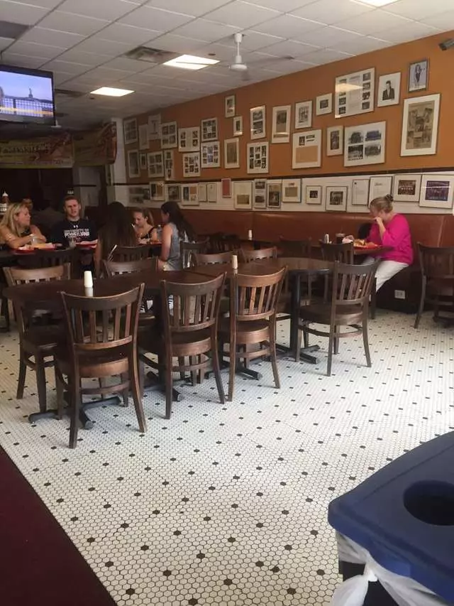 Abner’s Cheesesteaks