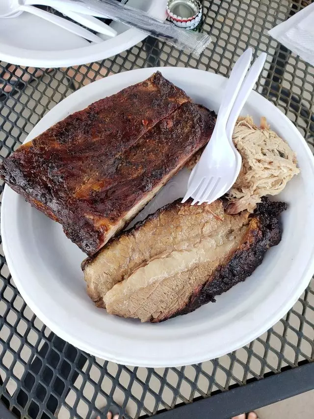 ZIG ZAG BBQ