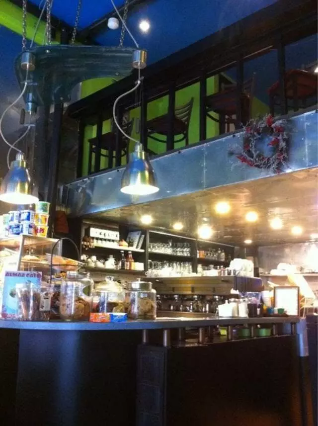 Almaz Cafe