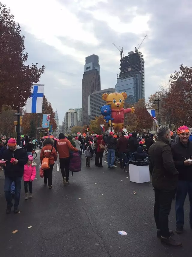 6ABC Dunkin Donuts Thanksgiving Day Parade