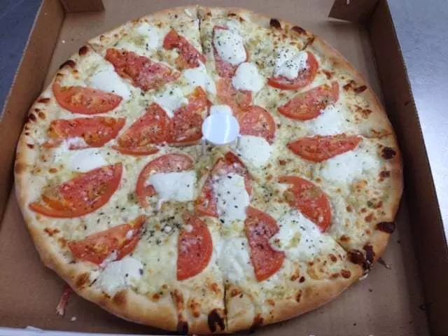 Aladdin Pizzeria & Eatery