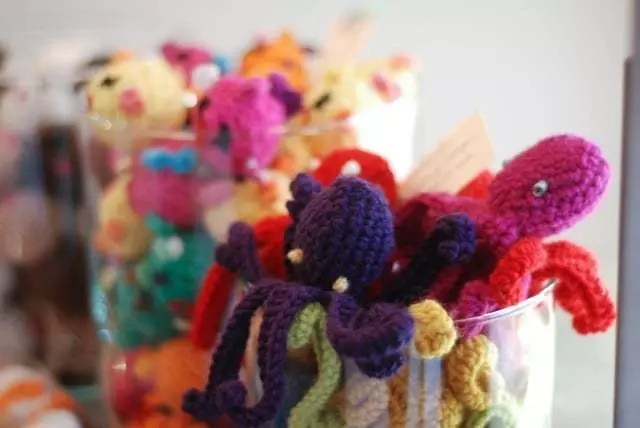 Amelie’s Bark Shop