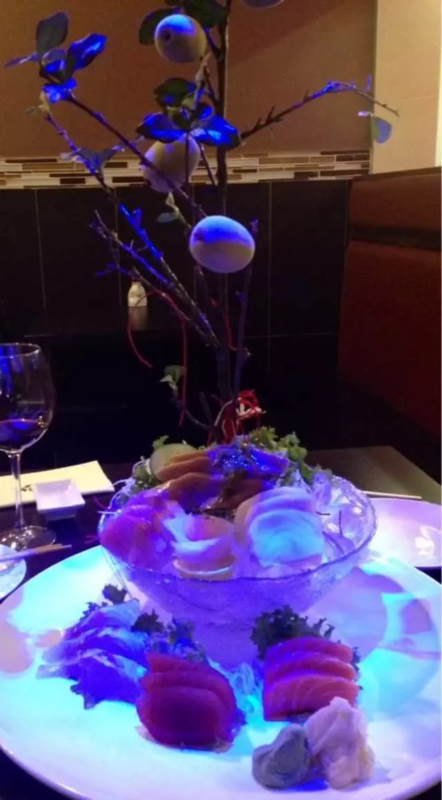 Ahi Sushi