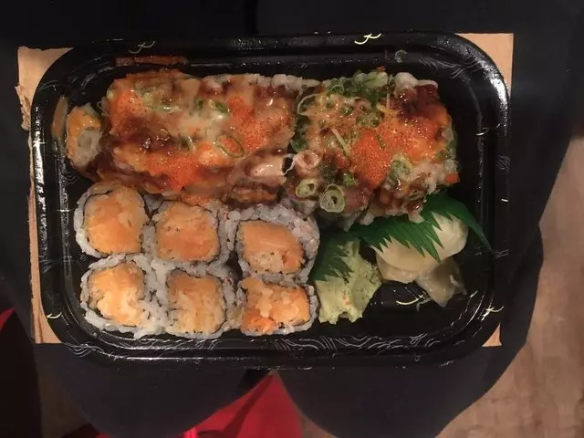 Ahi Sushi