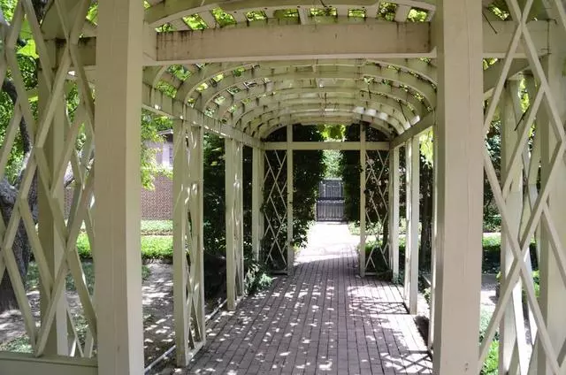18th Century Garden