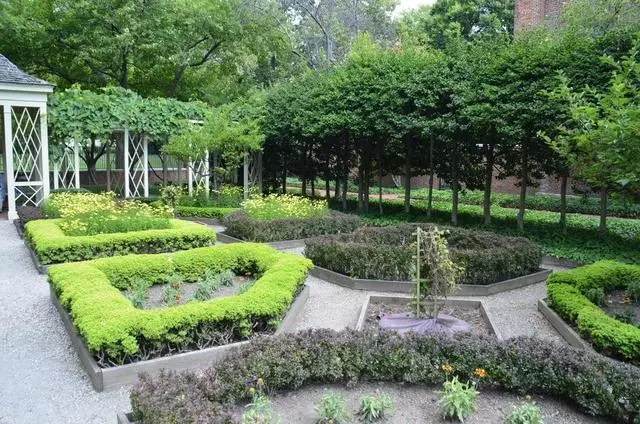 18th Century Garden