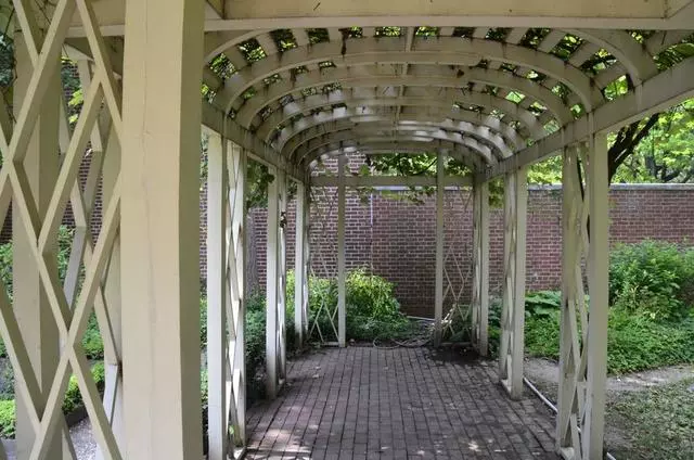 18th Century Garden