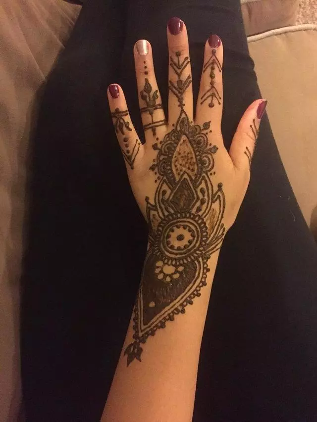 Alhuda Henna Fashions