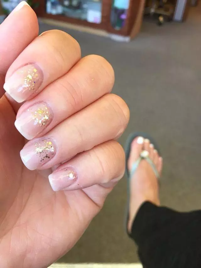 Ann’s Nail Salon