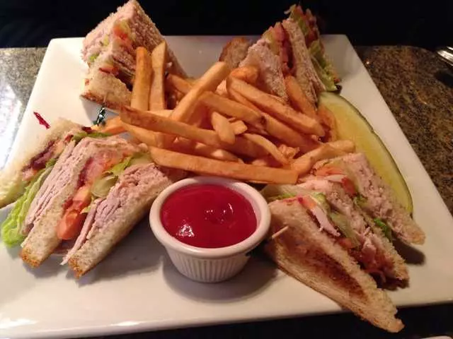 1518 Bar & Grill