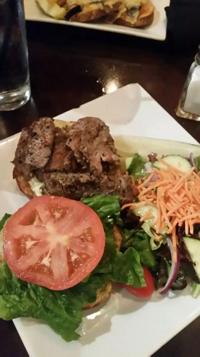 1518 Bar & Grill