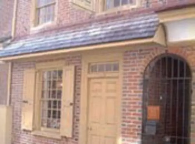 Apple Roofing Company