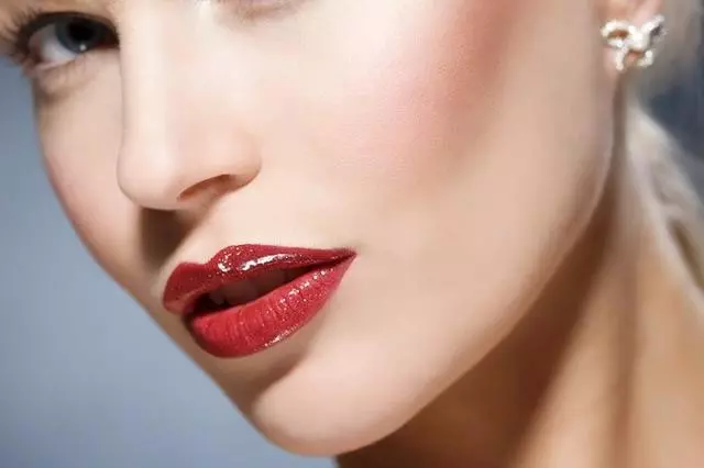 Aleksandra Ambrozy Makeup & Hair Artistry