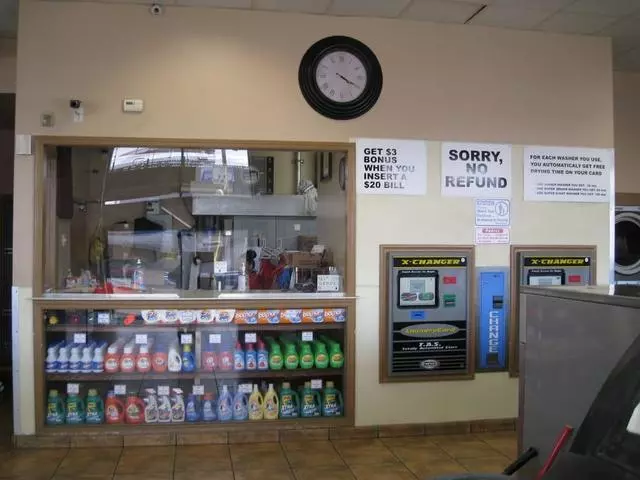 AAA Laundromat