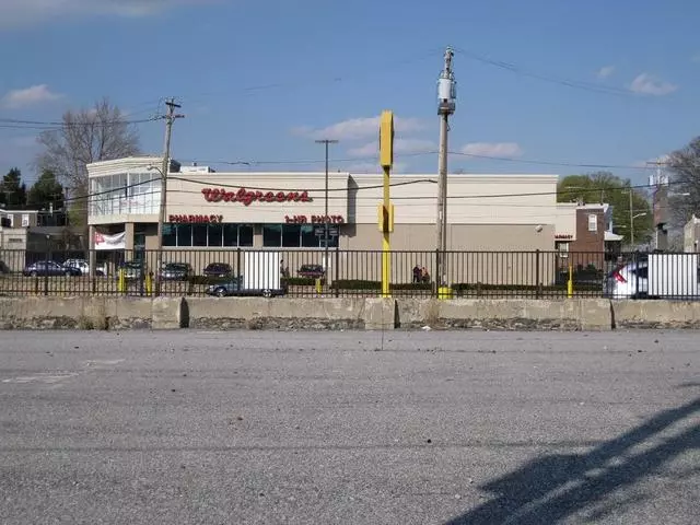 AAA Laundromat
