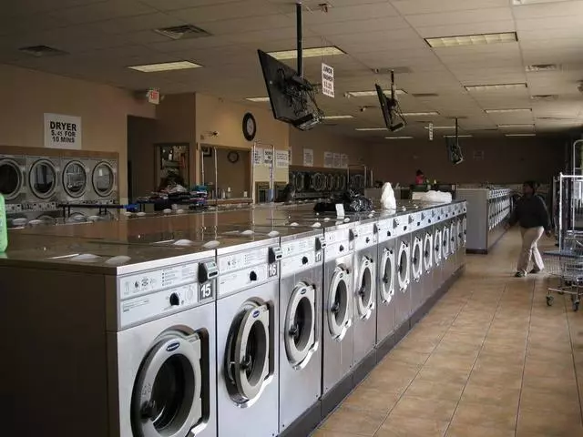 AAA Laundromat
