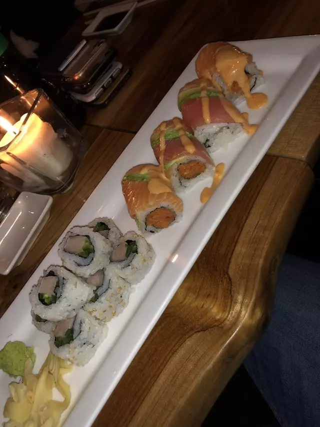 1225Raw Sushi and Sake Lounge