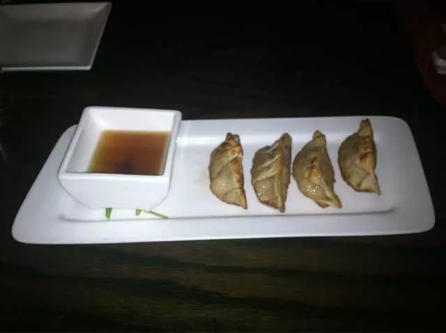 1225Raw Sushi and Sake Lounge